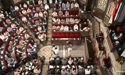 إسقاط عضوية برلمانية عن رجل أعمال مقرب من الأسد